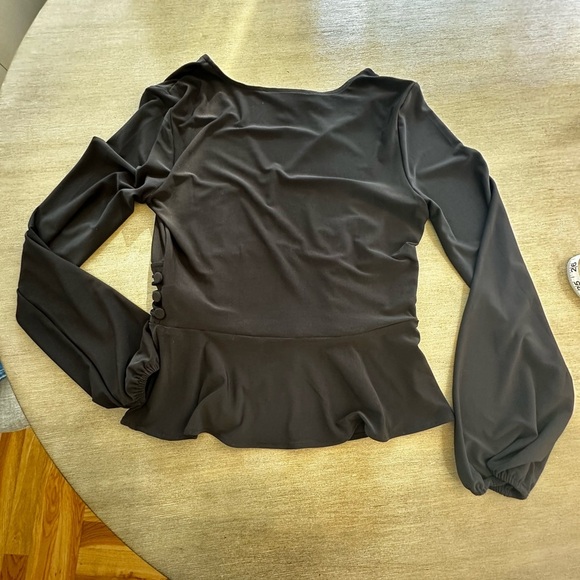 Long Sleeve Button Side Matte Jersey
Peplum Top | White House Black Market xs - Picture 7 of 7